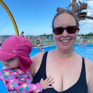 Meet your Posher, Nicole